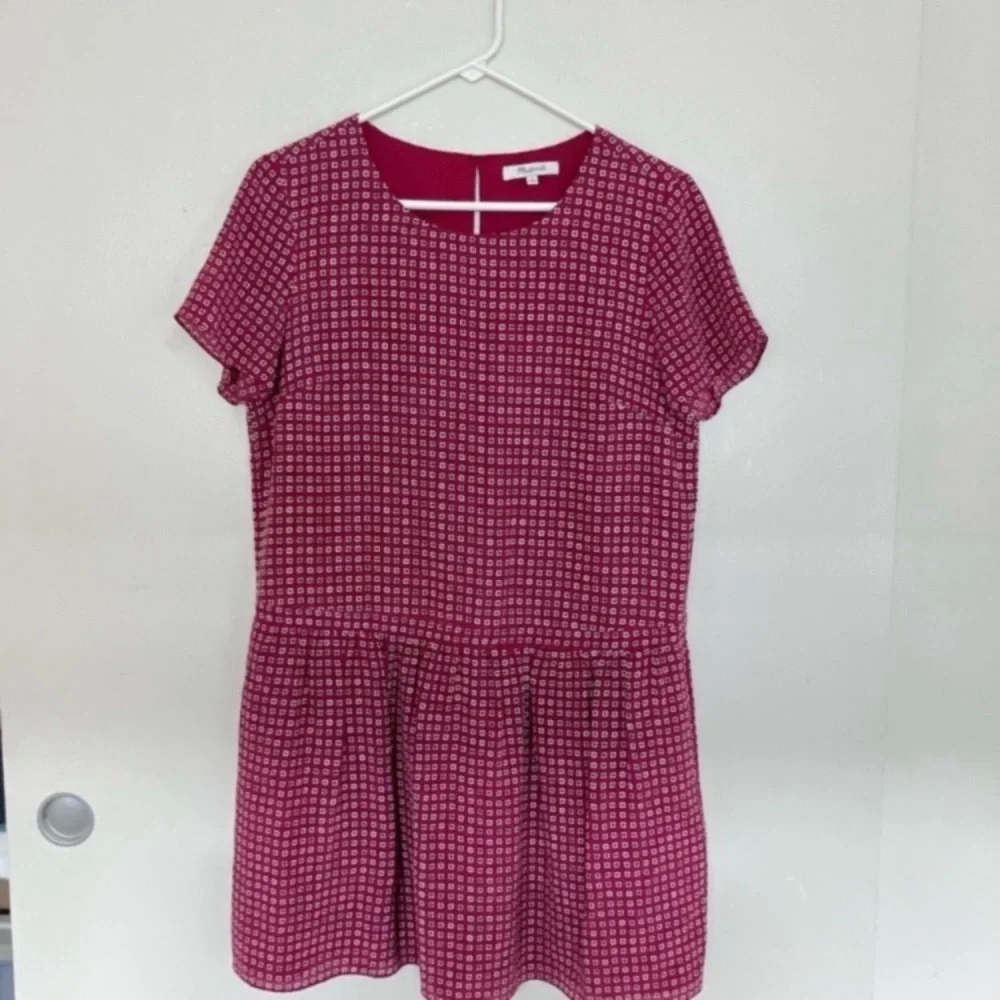 Madewell Silk Red Checked Short Sleeve Drop Waist Dress size 4 - Picture 3 of 7